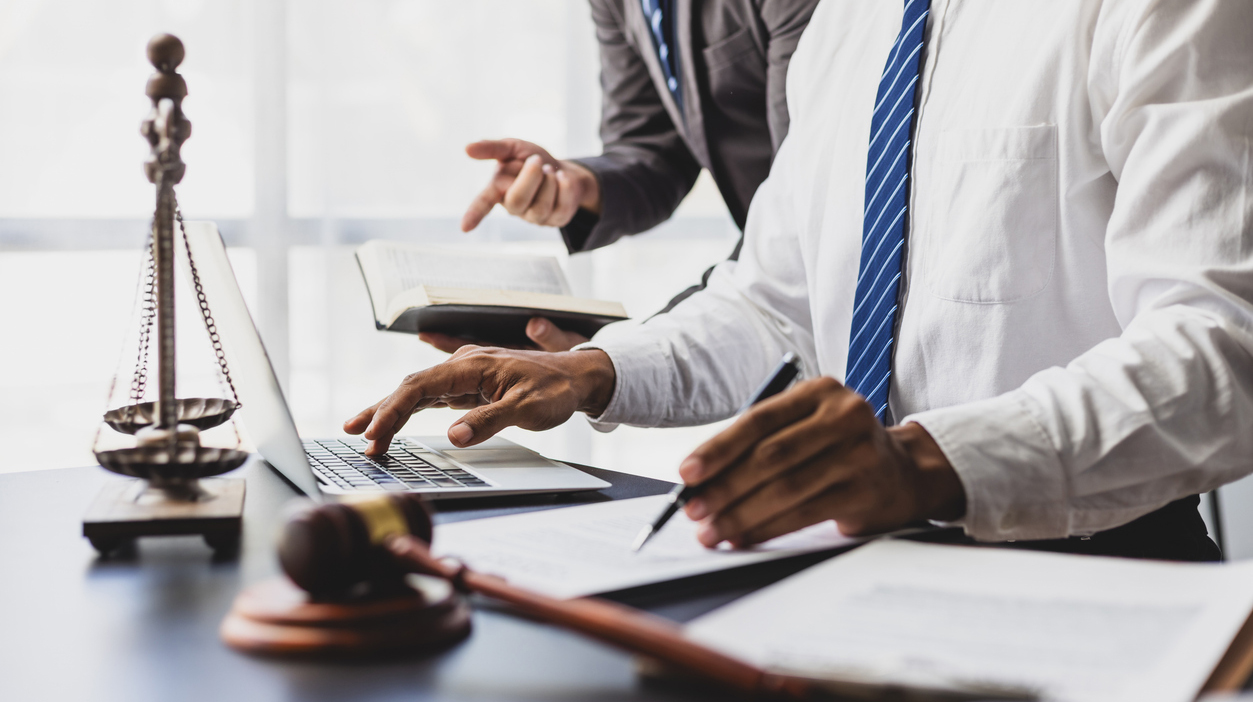 Litigation Law Firm Outsources IT Management for Faster Support and Less Internal Overhead Litigation Law Firm Outsources IT Management for Faster Support and Less Internal Overhead